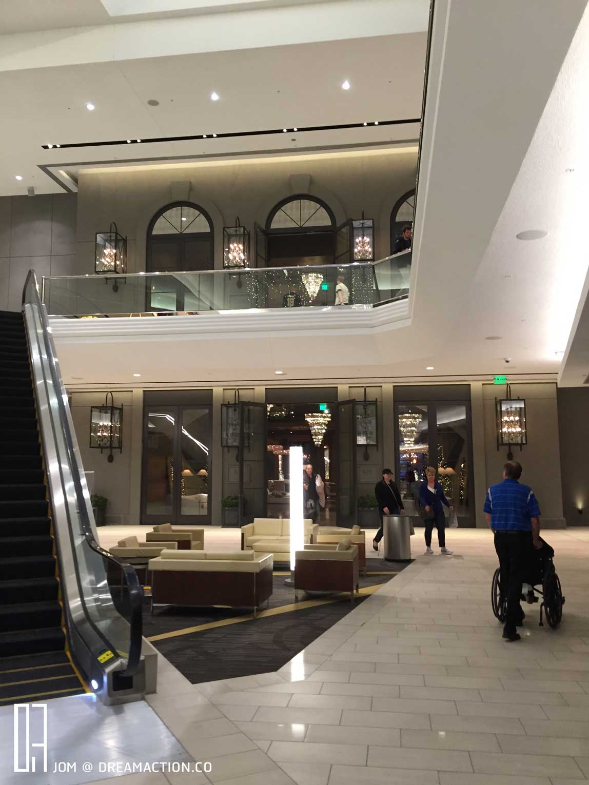 เฟอร์นิเจอร์ วินเทจ Restoration Hardware 1