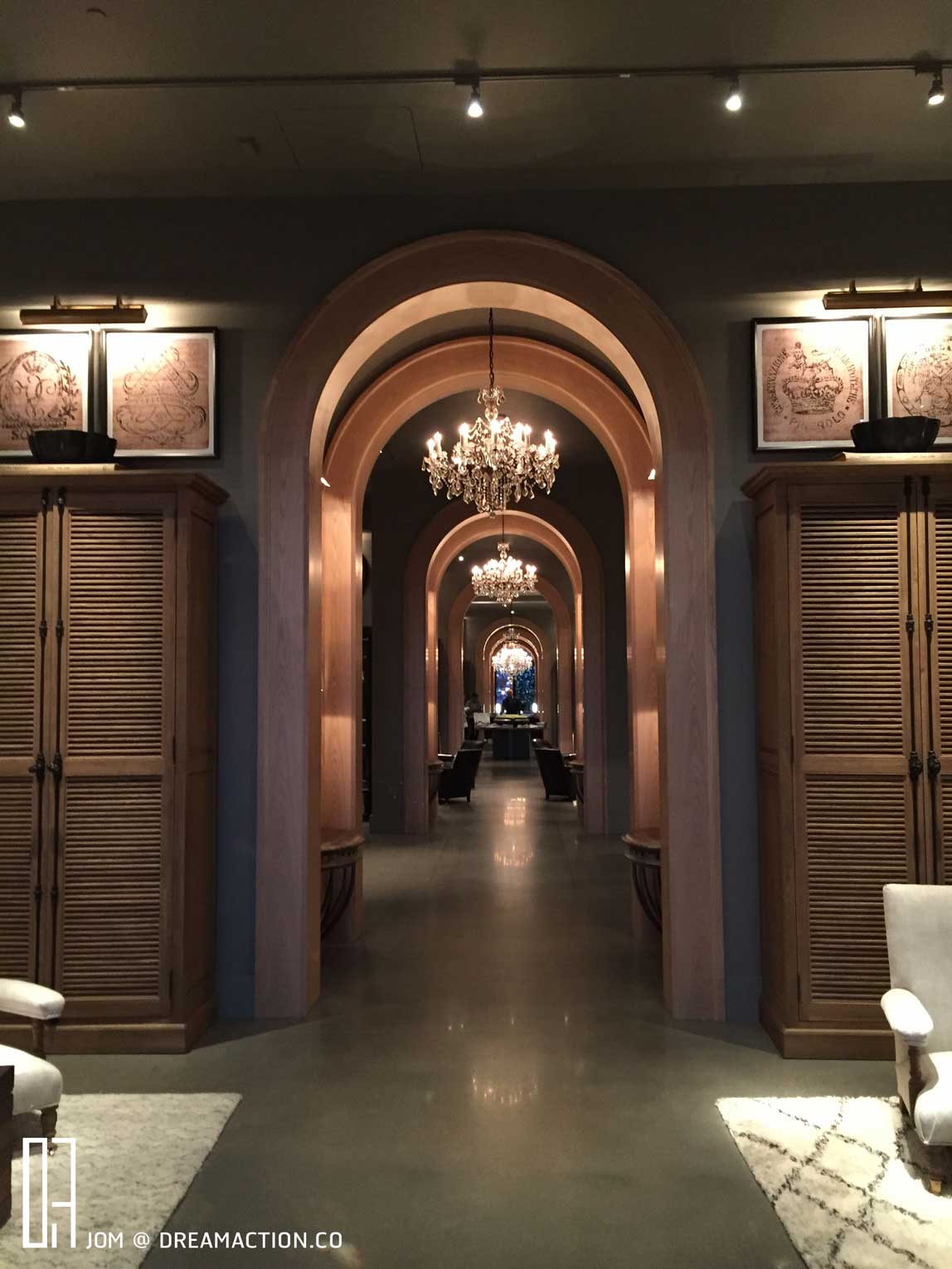 เฟอร์นิเจอร์ วินเทจ Restoration Hardware 1