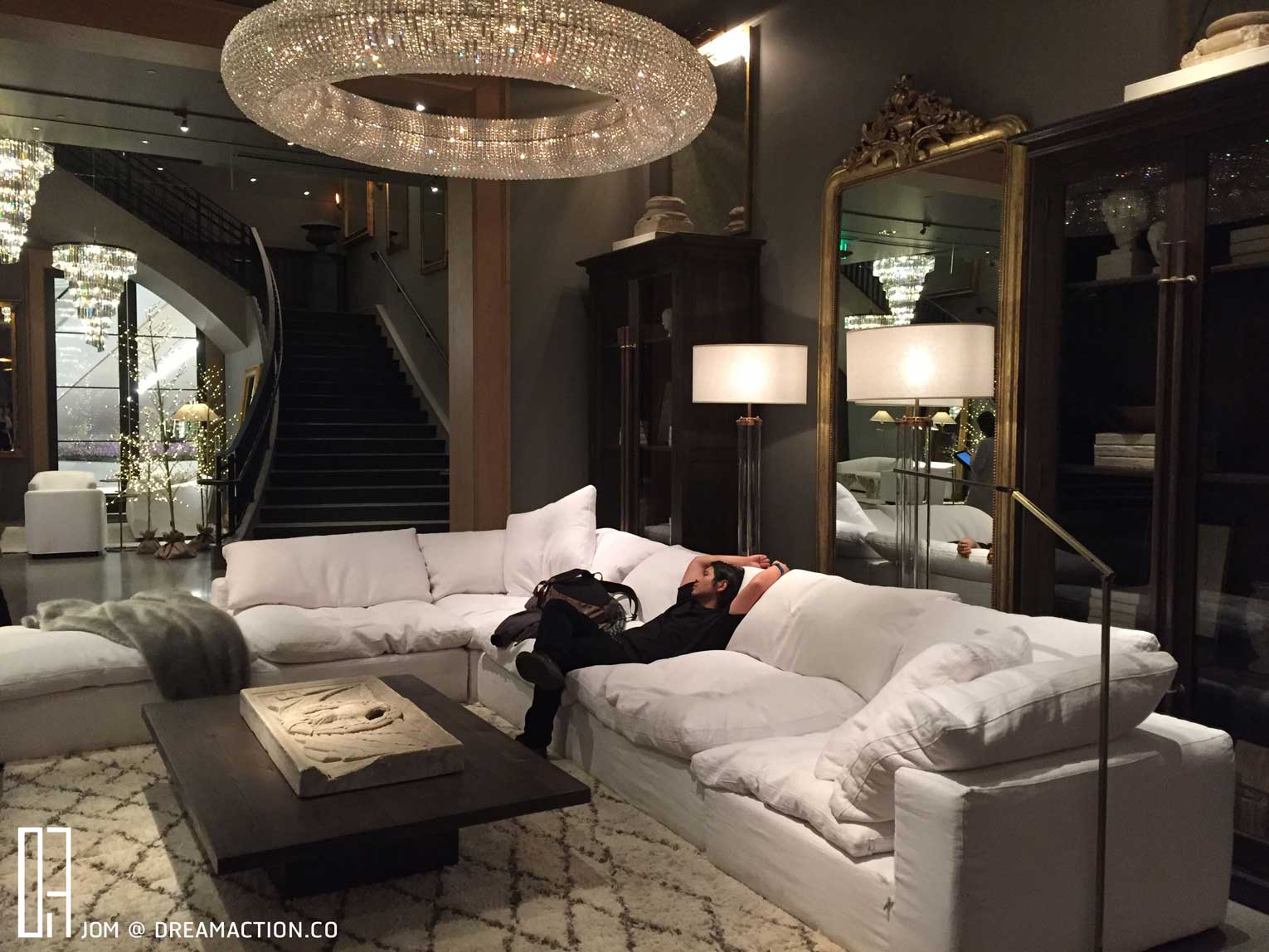 เฟอร์นิเจอร์ วินเทจ Restoration Hardware 1