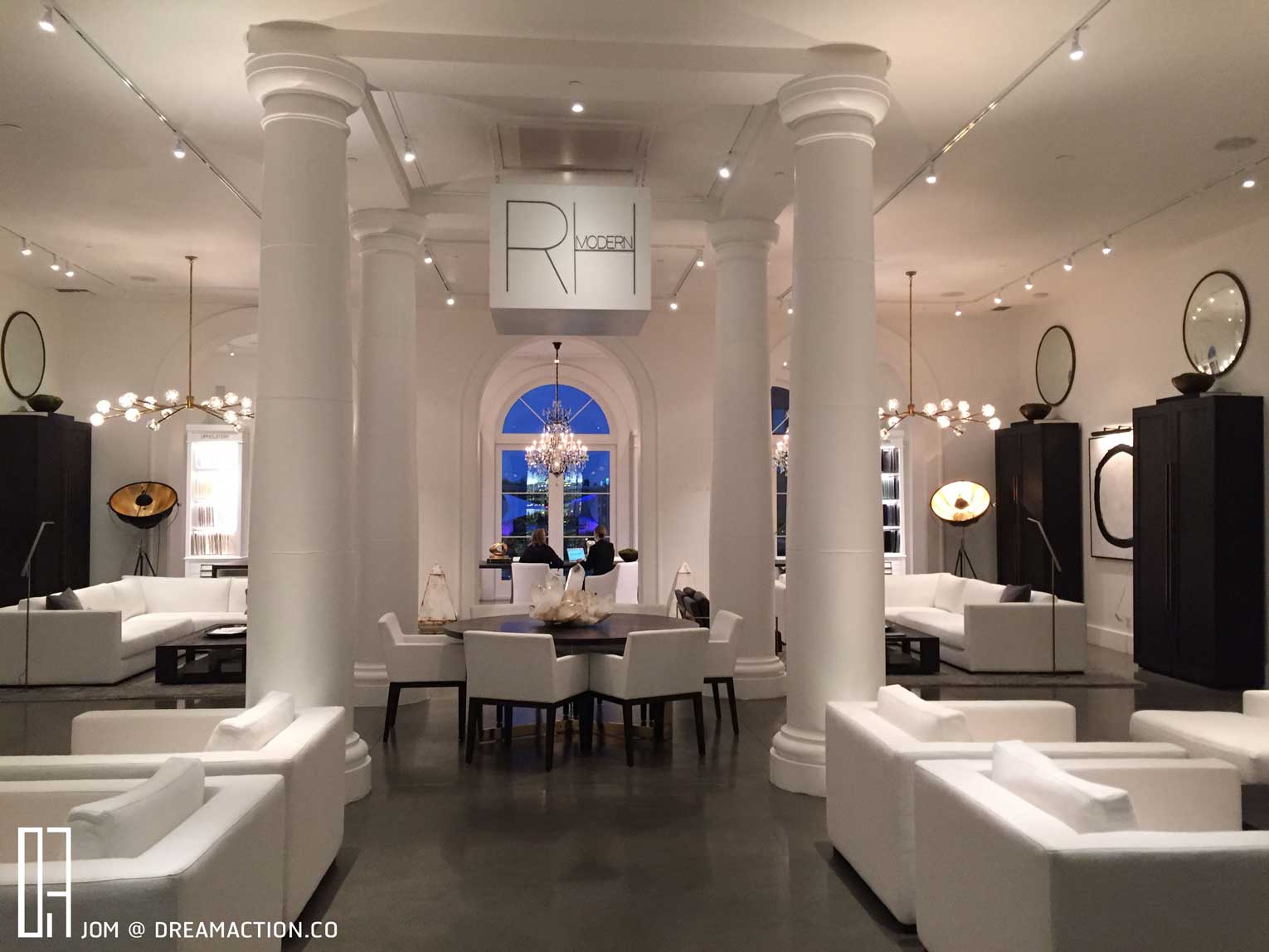 เฟอร์นิเจอร์ วินเทจ Restoration Hardware 2