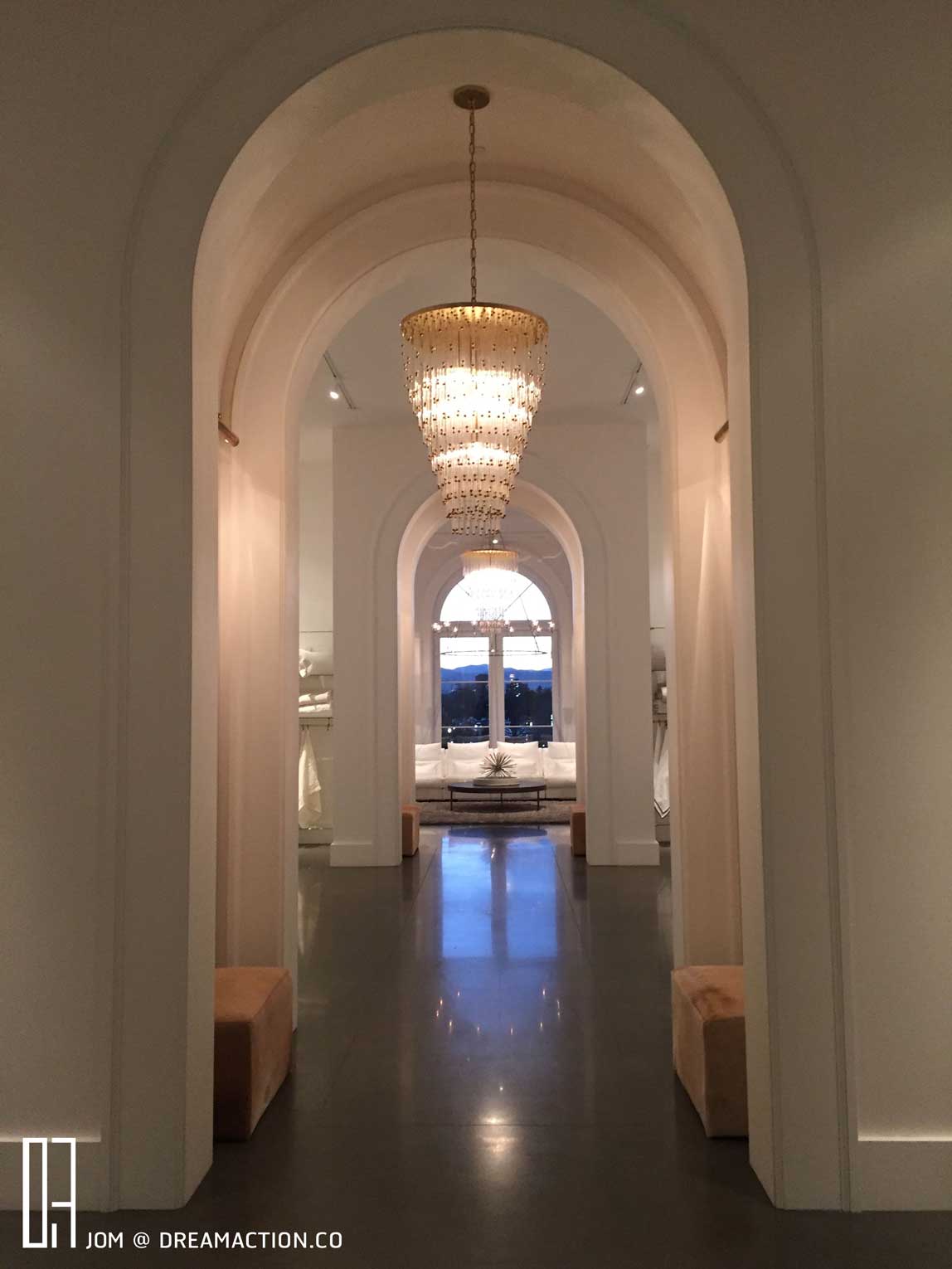 เฟอร์นิเจอร์ วินเทจ Restoration Hardware 2