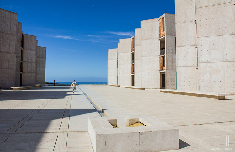 entry step- Salk Institute Louis Kahn หลุยส์ คาห์น