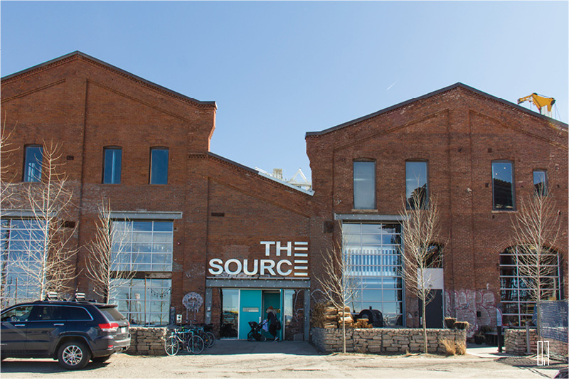 สถาปัตยกรรมพลิกแหล่งอุตสาหกรรม ให้เป็นย่าน Hangout มัน ๆ ที่ RINO Art District, Denver