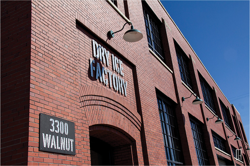สถาปัตยกรรมพลิกแหล่งอุตสาหกรรม ให้เป็นย่าน Hangout มัน ๆ ที่ RINO Art District, Denver